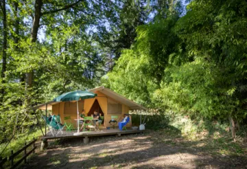 Accommodation - Classic V Wood&Canvas Tent - Huttopia Sarlat