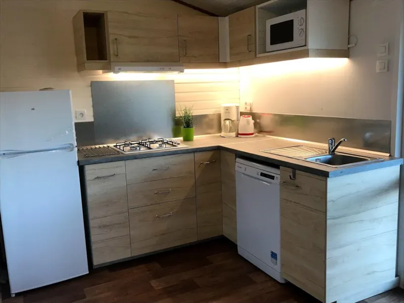 Chalet Famille (6 Pers) 3 Chambres - Tv- Clim - Lave Vaisselle -Terrasse Couverte