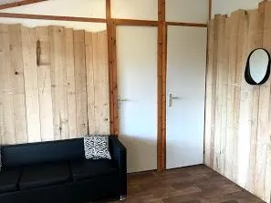 Hütte FAMILLE / 3 Zimmer - Klimaanlage - Geschirrspüler - Fernseher -überdachte Terrasse -.