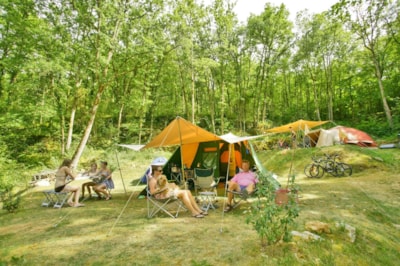 PANORAMA pitch with electricity, 100-140m² (1 caravan or 1 motorhome or 1 tent) + 1 car — 3