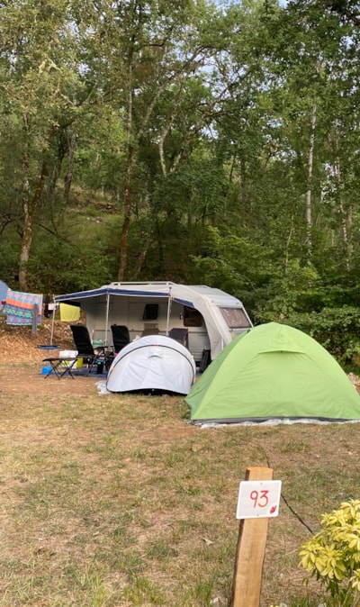 PANORAMA pitch with electricity, 100-140m² (1 caravan or 1 motorhome or 1 tent) + 1 car — 4