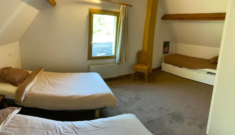 Gîte 2 Chambres -Tv-Clim Lave Vaiselle-Sèche-Serviette-Sèche Cheveux-Transats- 2 Terrasses Couvertes