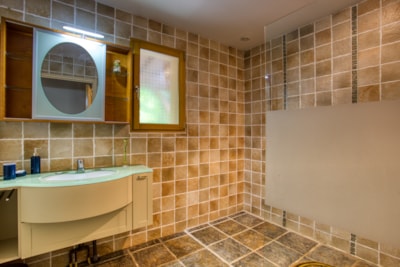 2-bedroom cottage - TV - Air conditioning - Dishwasher - Towel dryer - Hair dryer - Deck chairs - 2 covered terraces — 10