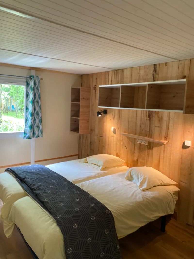 Chalet Bien-Être Adapté Aux Pers À Mobilité Réduite - 2 Chambres -Clim - Terrasse Couverte