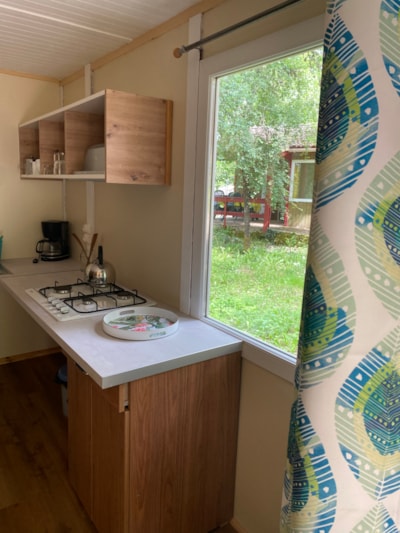 BIEN-ÊTRE chalet suitable for people with reduced mobility - 2 bedrooms - Air conditioning - Covered terrace — 4