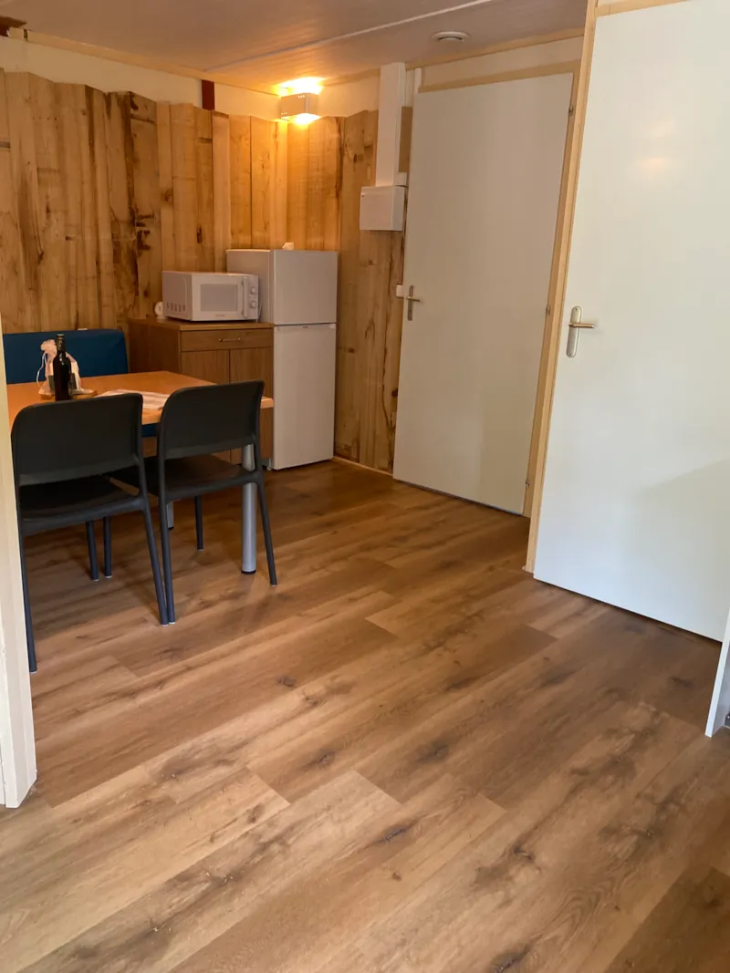 Chalet Bien-Être Adapté Aux Pers À Mobilité Réduite - 2 Chambres -Clim - Terrasse Couverte