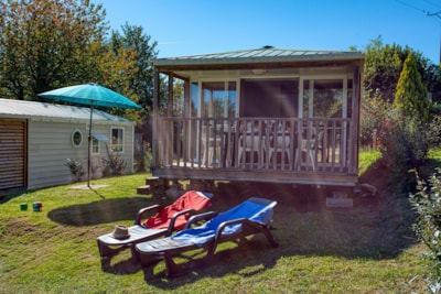 OHARA MOBILE HOME, VIEW OF THE POOL AND VALLEY (160 CM BED) — 1