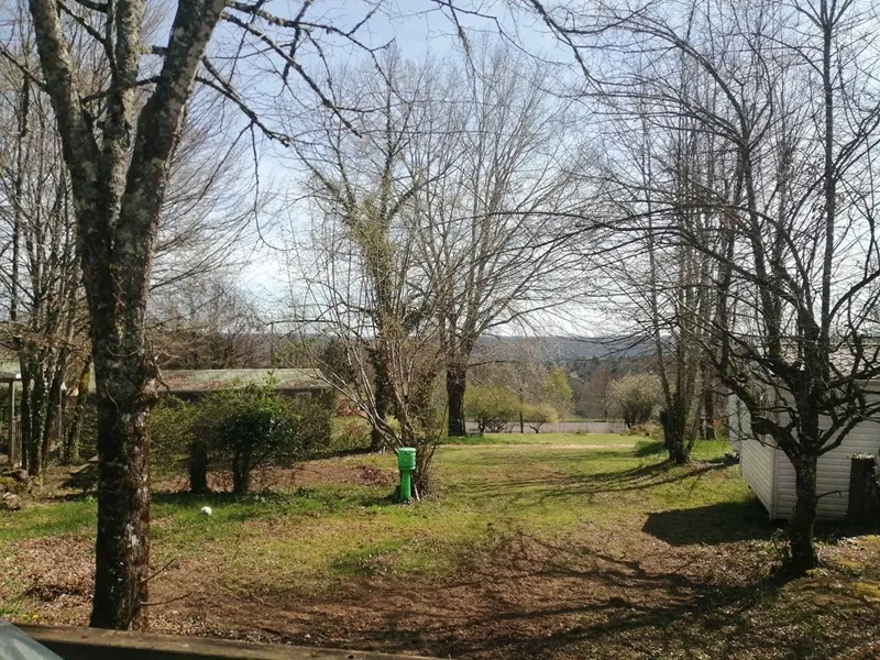 Mobile-Home Cocopat, Tv