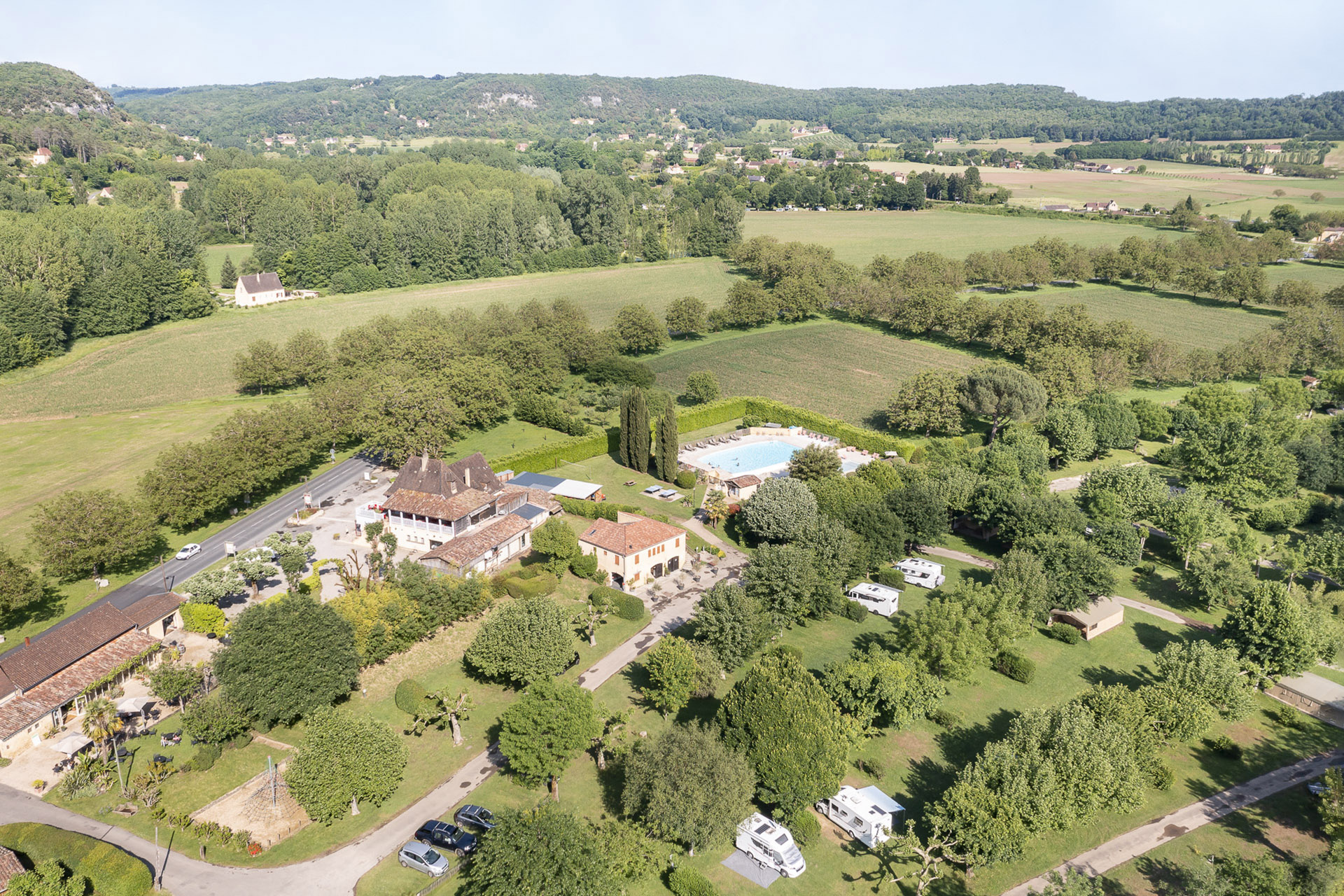 Camping Le Capeyrou - Nouvelle-Aquitaine - Image n°1 Camping Le Capeyrou - Nouvelle-Aquitaine - Image n°1