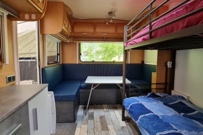 Caravan on a 300 m² pitch without toilet block — 4
