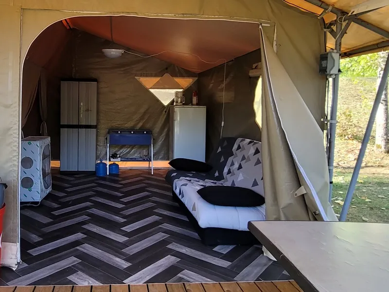 Tente Trappeur 20 M² / 2 Chambres - Sans Sanitaire Privatif + Terrasse Couverte 12 M² -