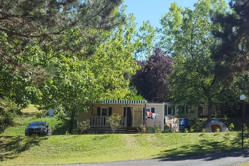 Mobil Home Eldorado 27.30 M² Avec Télévision - 2 Chambres - Terrasse Couverte -