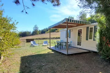 Accommodation - Mobil Home Bambino 27.5M² / 2 Bedrooms - Sheltered Terrace - CAMPING LE VERDOYANT