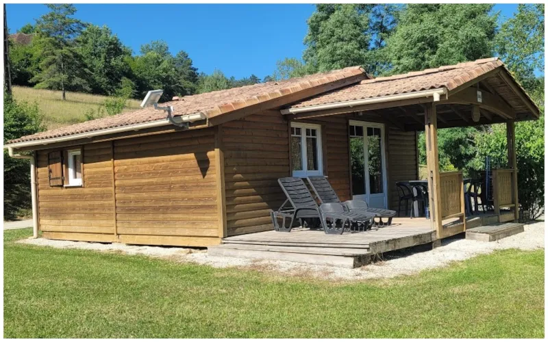 Chalet Charlay 35 M² Avec Télévision - 2 Chambres - Terrasse Couverte -