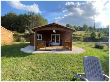 Accommodation - Chalet Charlay 45 M² / 2 Bedrooms - Sheltered Terrace 14 M² - CAMPING LE VERDOYANT