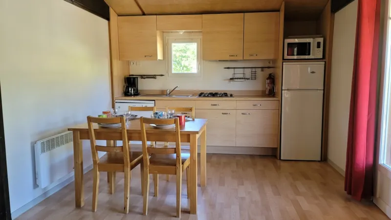 Chalet Charlay 45 M² Avec Télévision - 2 Chambres - Terrasse Couverte