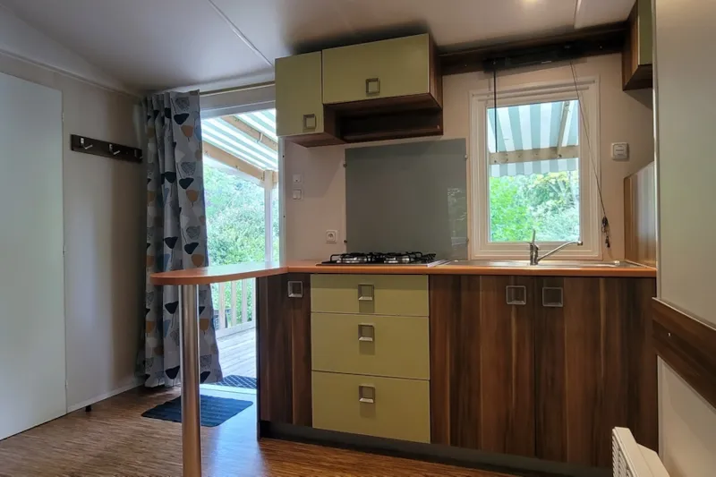 Mobil Home Eldorado 27.30 M² Avec Télévision - 2 Chambres - Terrasse Couverte -