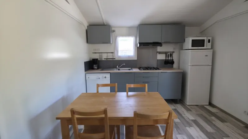 Chalet Charlay 45 M² Avec Télévision - 2 Chambres - Terrasse Couverte