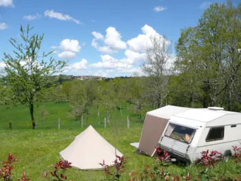 Camping Le Pech de Caumont - image n°3 - Camping Direct