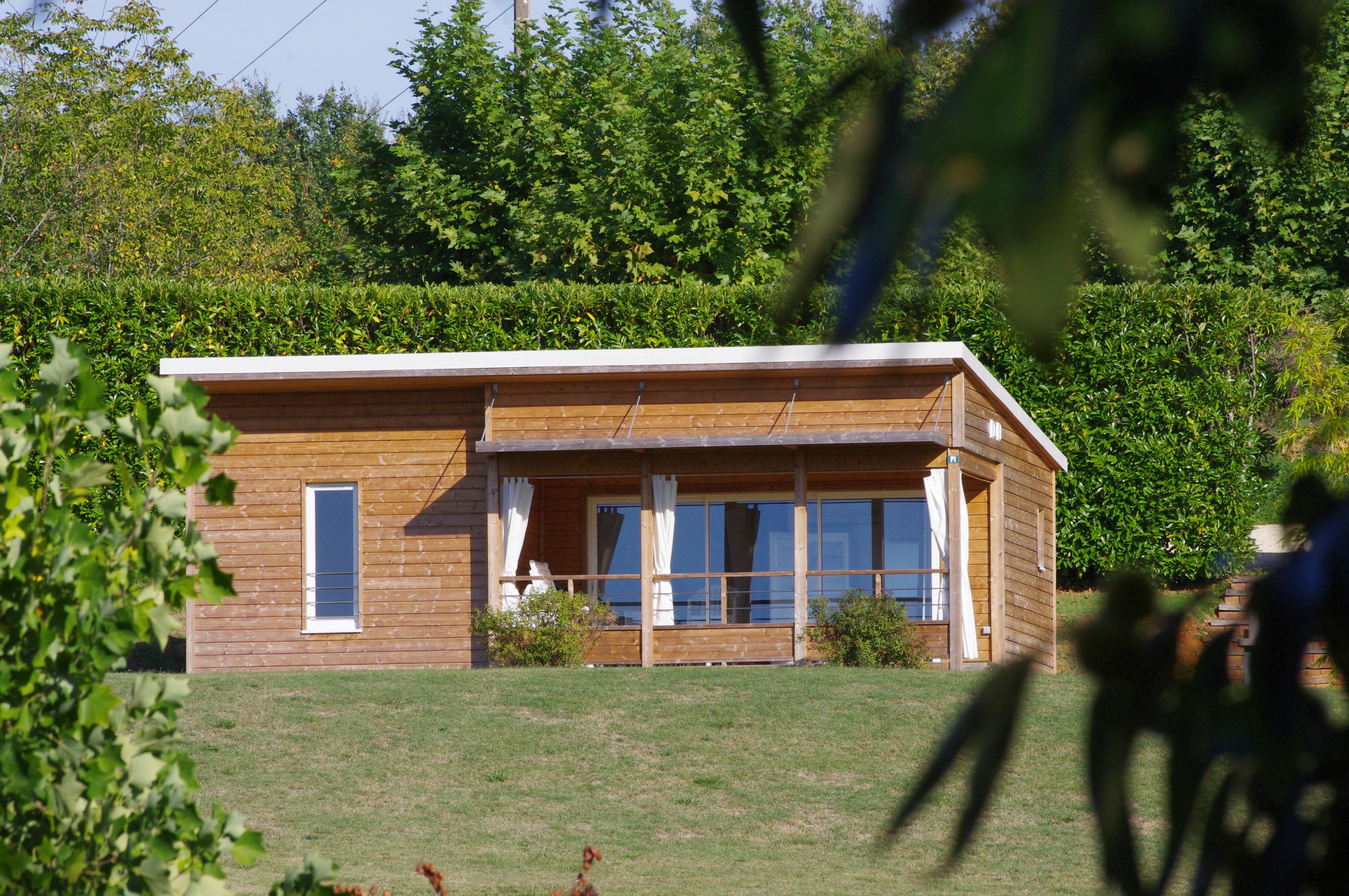 Location - Chalet Premium 34M² / 2 Chambres - 12M² Terrasse Couverte+ Climatisation - Camping Les Valades