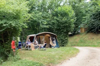 Stellplatz - Emplacement Liberty - La Ferme de Villeneuve