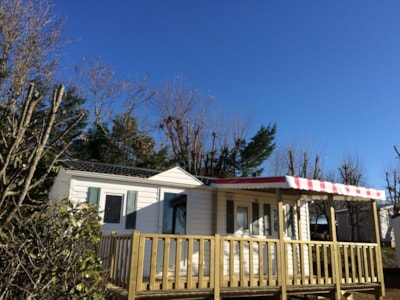 Comfort Mobile Home with Semi-Covered Terrace