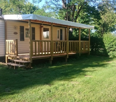 Comfort Mobile Home with Covered Terrace - Sunday