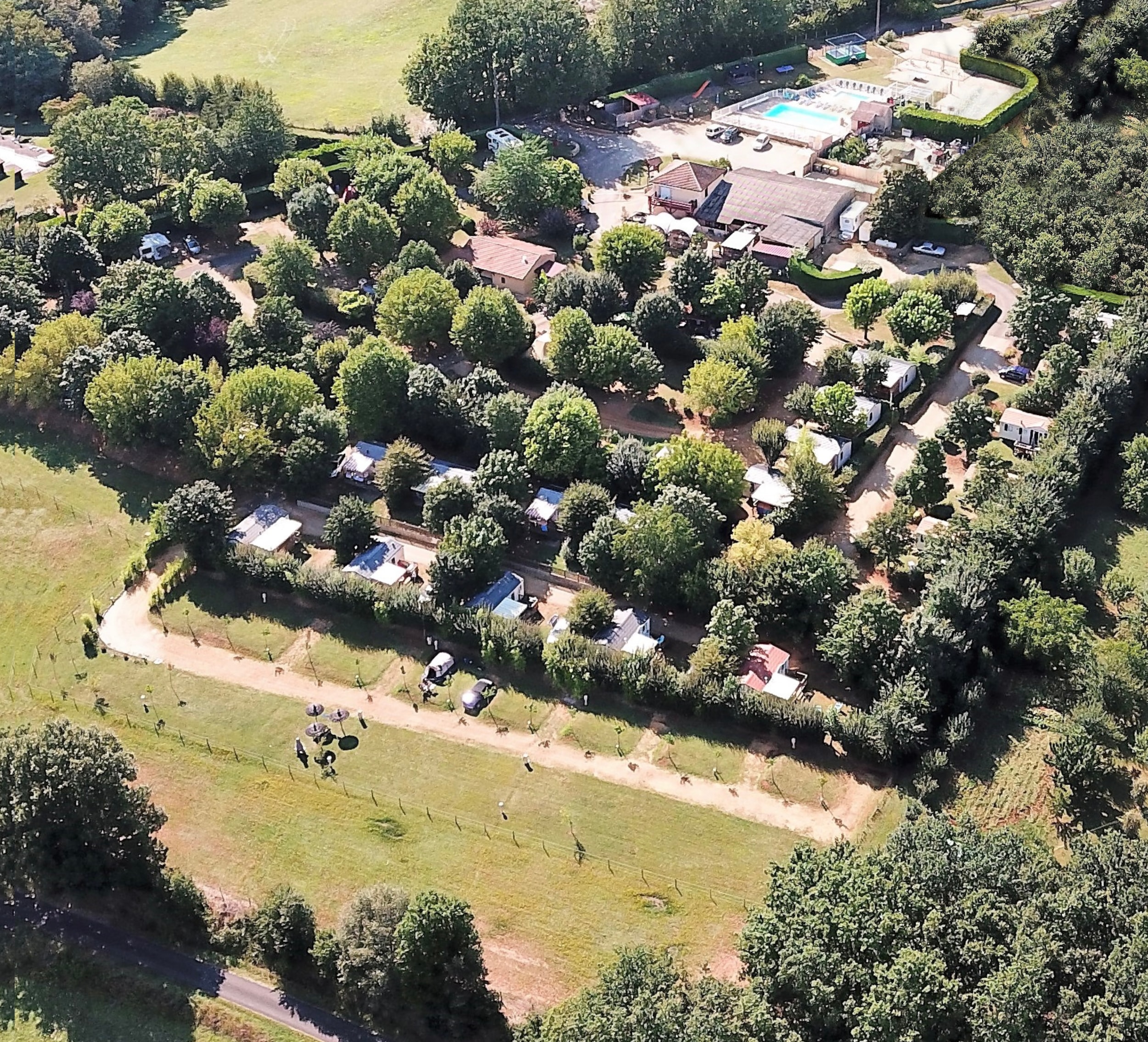 Ushuaïa Villages - Camping les Poutiroux **** — Photo 2