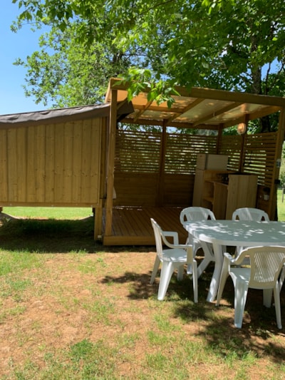 The unusual CopCamp'étoiles for 2 people on a comfortable site
