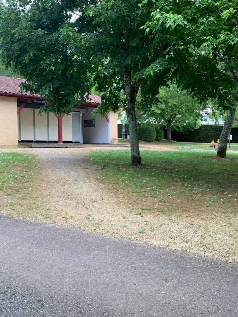 Emplacement Camping 2 Personnes