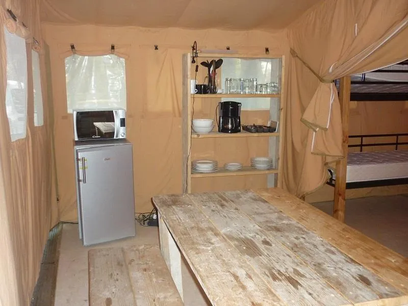 Tente Logde 2 Chambres (Sans Sanitaire)