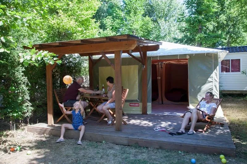 Location - Petite Tente Toilé 2 Chambres (Sans Sanitaires) - CAMPING LA LENOTTE 