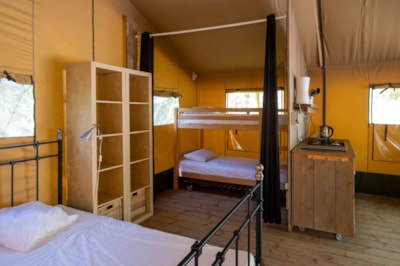 COMBARELLES Lodge Tent, 42m², without bathroom facilities — 3