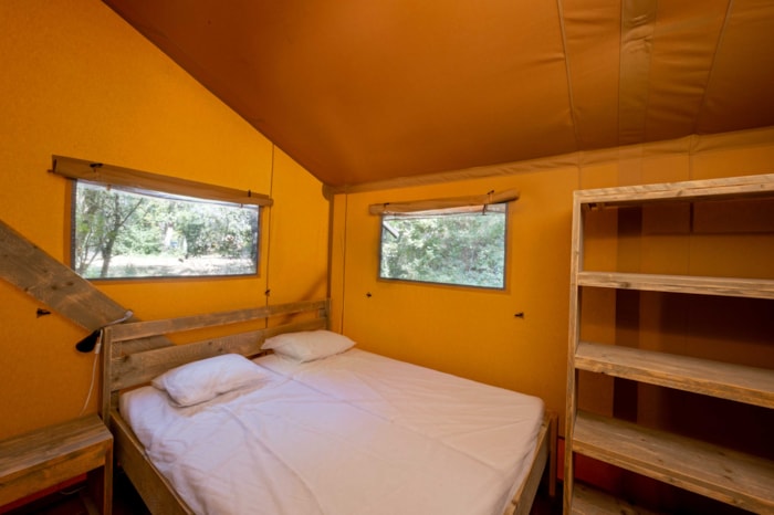 Tente Lodge Cro Magnon 53M² Avec Sanitaires
