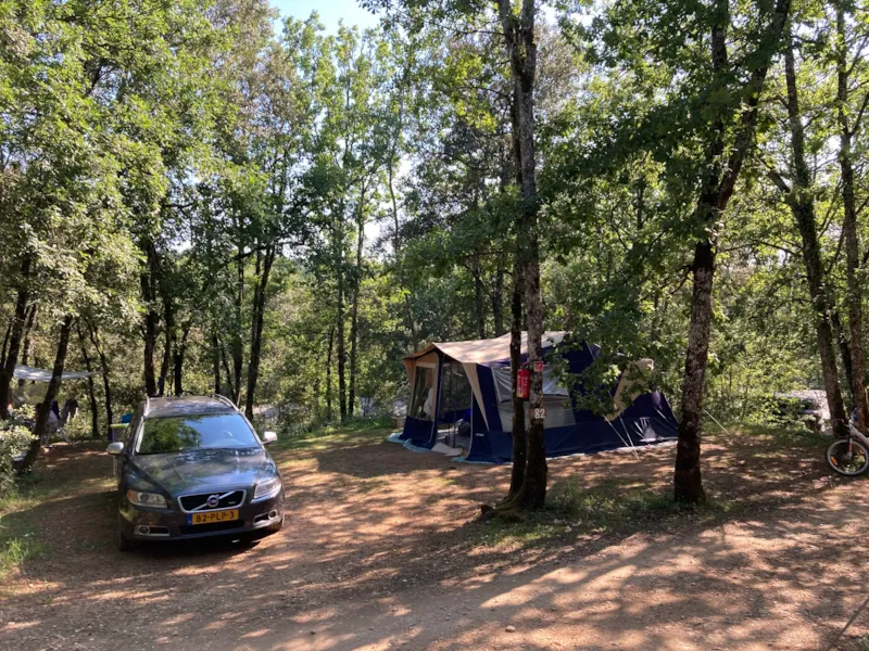 Emplacement Xl 150-300M²