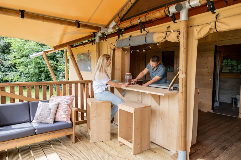 Tente Lodge Neandertal 55M² Avec Sanitaires