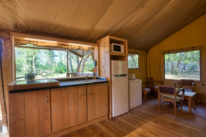 Tente Lodge Neandertal 55M² Avec Sanitaires