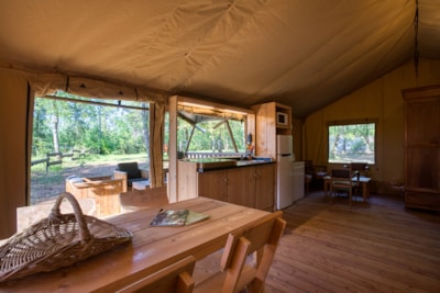 NEANDERTAL Lodge Tent 55m² with bathroom facilities — 10