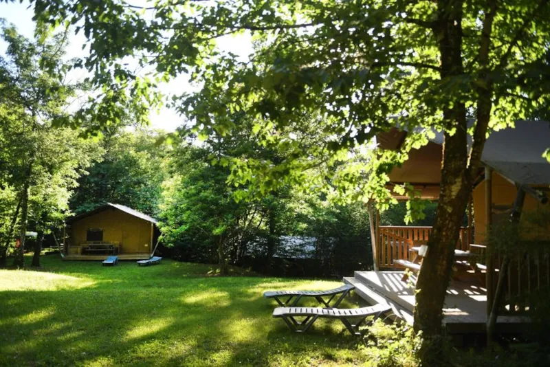 Tente Lodge Font De Gaume 48 M² Avec Sanitaires