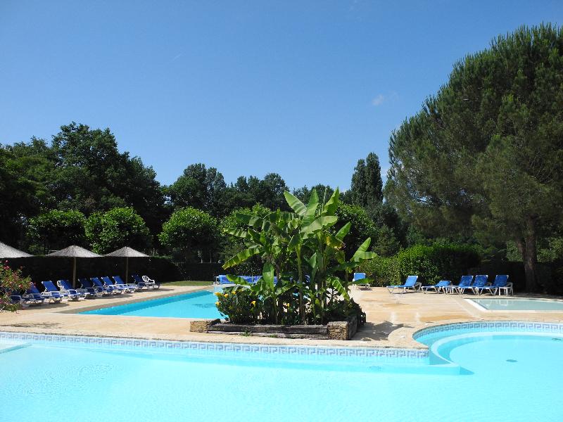 Bathing Camping Le Port De Limeuil - Alles Sur Dordogne