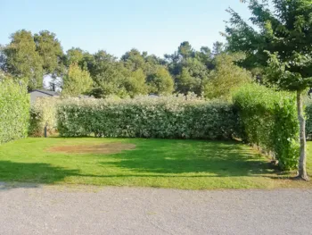 Stellplatz - Stellplatz Mit Strom - Camping Les Jardins du Morbihan 