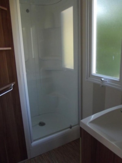3-bedroom mobile home — 6