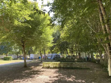 Pitch - Pitch + Car + Tent Or Caravan - Camping Le Moulin de Caudon