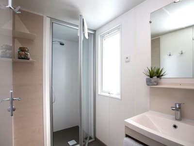 Premium 2 bedrooms — 4