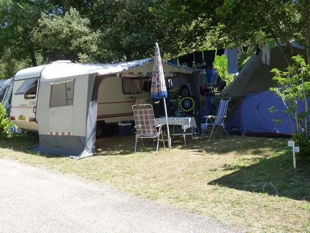Standplaats tent, caravan, kampeerauto, auto