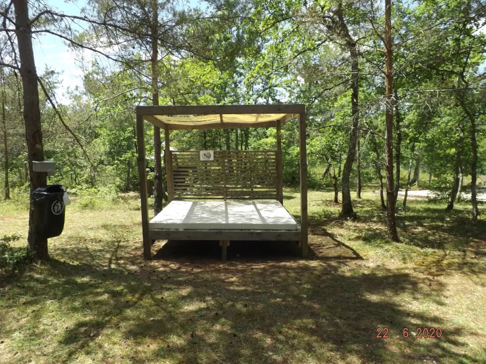 Camping libertin Le Diamant Noir - image n°17 - UniversalBooking