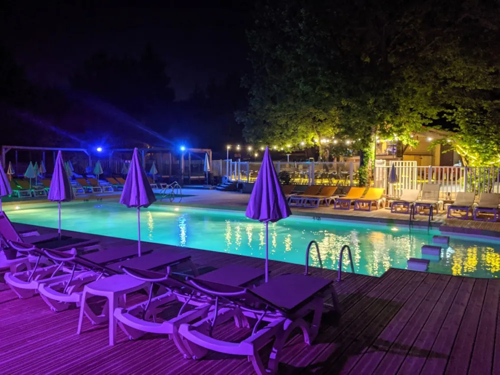 Camping libertin Le Diamant Noir - image n°8 - UniversalBooking