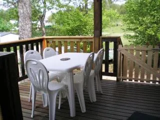 Chalet Cosy 35 M² 2 Chambres 4 Personnes - Tv - Terrasse Couverte