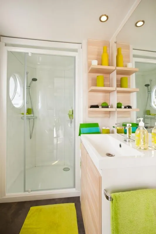 Mobilhome Confort 3 Chambres - Climatisation - Douche Xxl - Tv Et Barbecue - Terrasse Semi-Couverte