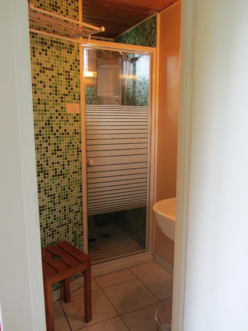 Chalet Cosy 35 M² 2 Chambres 4 Personnes - Tv - Terrasse Couverte